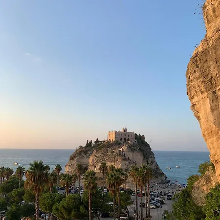 Residenza Il Normanno - La Terrazza Sul Mare * سانتا دومينيكا